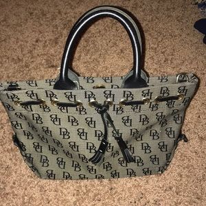 Dooney and bourke purse.